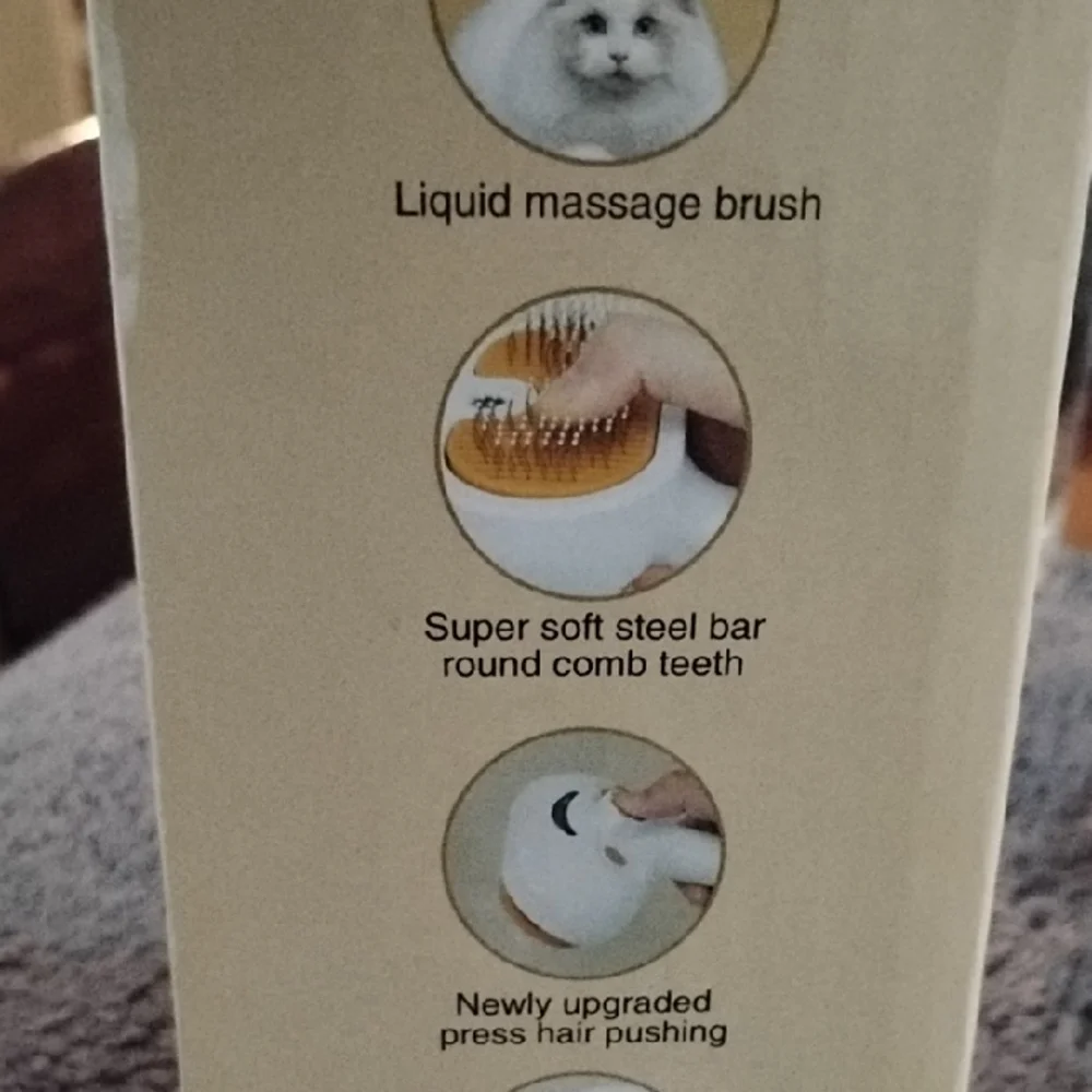 Pet Hair Removal Comb - White and Blue